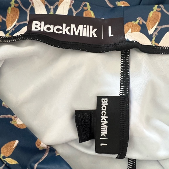 Blackmilk twilight magnolias shorties - Picture 4 of 4